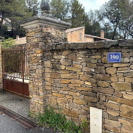 Maison Au Pied De La Sainte Victoire Puyloubier Exteriér fotografie