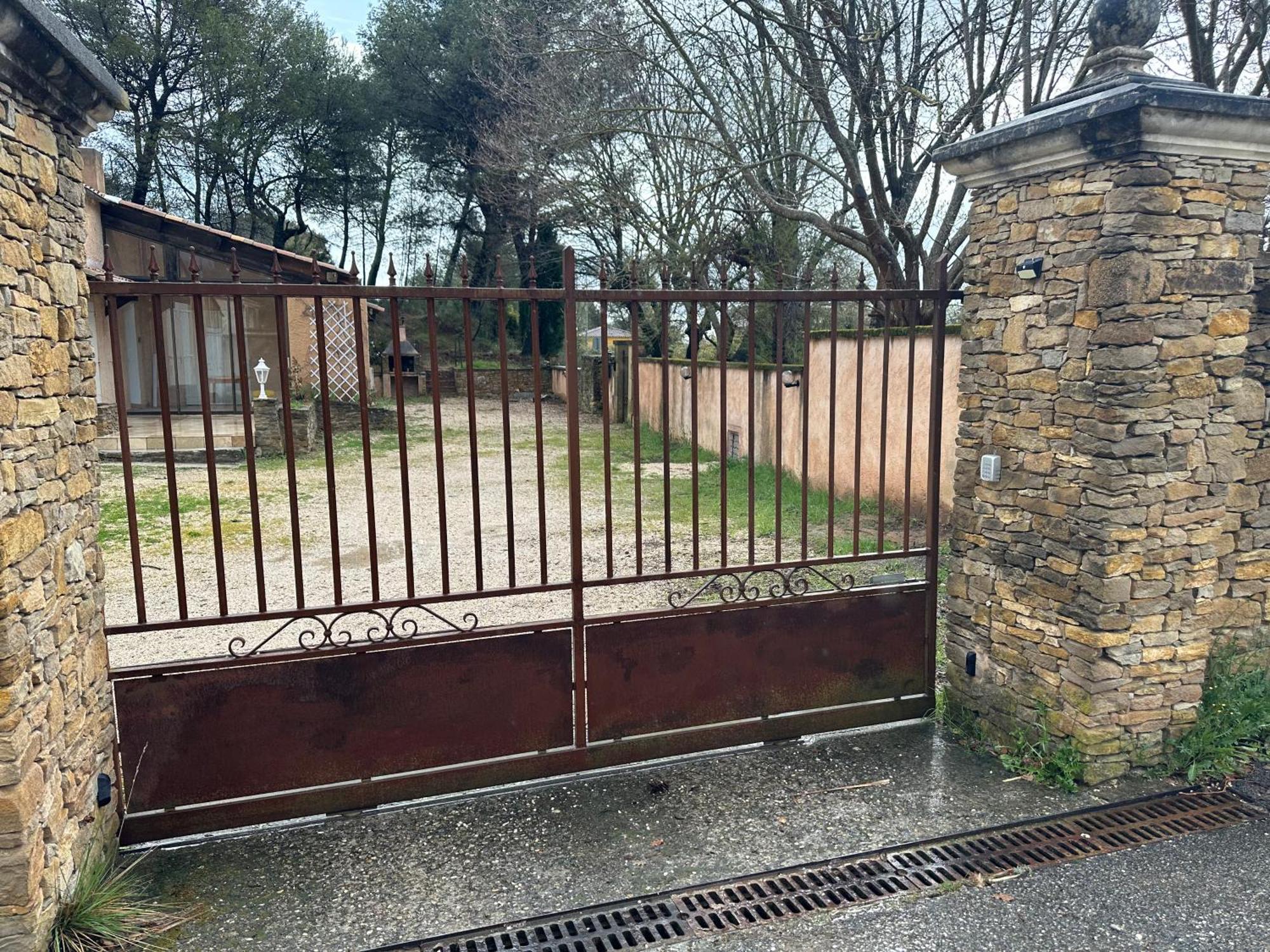 Maison Au Pied De La Sainte Victoire Puyloubier Exteriér fotografie